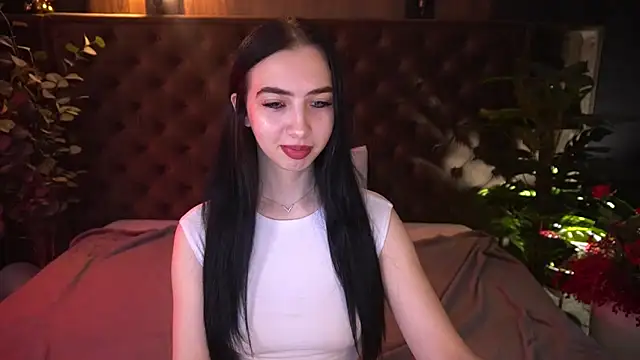 Snapshot of WildKittenX_ chatting on March 6, 2026, 6:43 am WildKittenX online show from March 6, 2026, 6:43 am