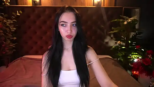 Snapshot of WildKittenX_ chatting on March 10, 2026, 6:40 am WildKittenX online show from March 10, 2026, 6:40 am