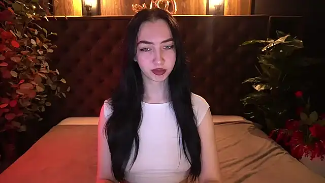 WildKittenX  online show from April 27, 2026, 6:00 am