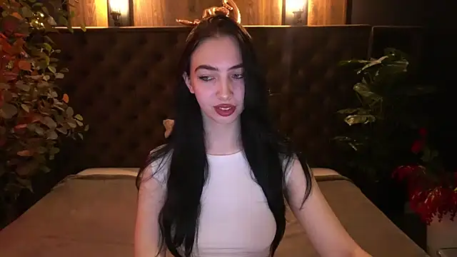 WildKittenX  online show from May 3, 2026, 5:46 am
