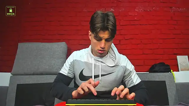 Kyle Baker online show from May 14, 2026, 5:14 am