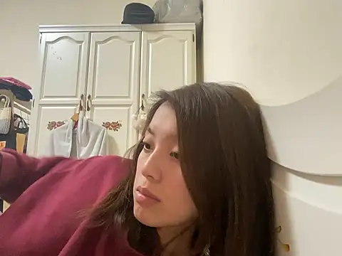 ladypaggy online show from February 27, 2025, 3:37 pm