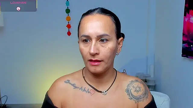 Sara Charmy online show from May 9, 2026, 10:53 am