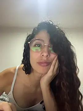 Angell-Bell- online show from October 21, 2025, 2:01 am