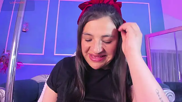 TaraTaylorr online show from September 25, 2025, 2:37 am