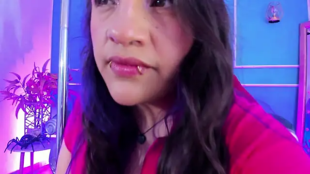 Snapshot of TaraTaylorr chatting on February 26, 2026, 3:05 am TaraTaylorr online show from February 26, 2026, 3:05 am