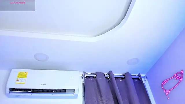 Snapshot of MadissonLee__ chatting on March 7, 2026, 8:50 pm MadissonLee online show from March 7, 2026, 8:50 pm