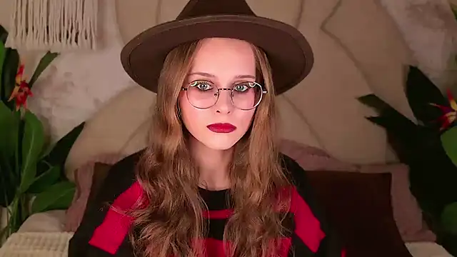 RileyMimicho online show from October 31, 2025, 9:27 pm