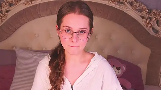 RileyMimicho online show from November 2, 2025, 8:44 pm