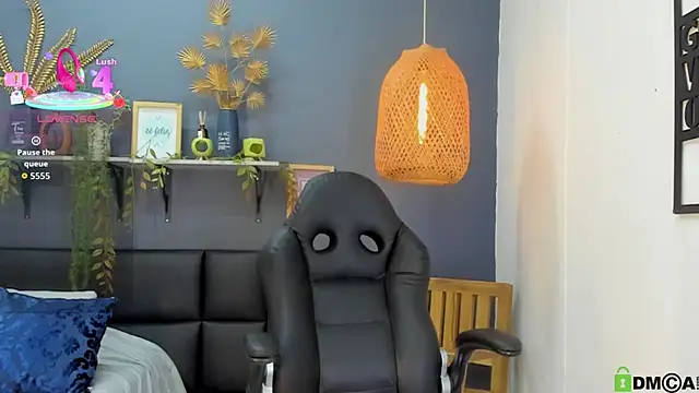 yessila parker online show from January 15, 2026, 10:42 am