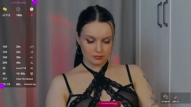 Miss Vic online show from March 8, 2025, 9:08 pm