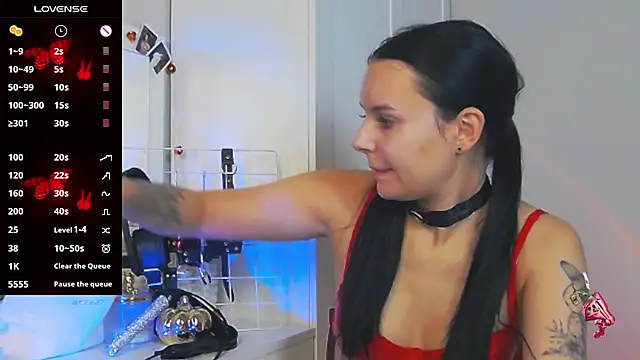 Snapshot of Miss_Vic chatting on November 12, 2025, 5:02 pm Miss Vic online show from November 12, 2025, 5:02 pm