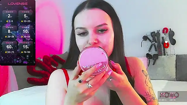 Miss Vic online show from April 25, 2026, 6:49 pm