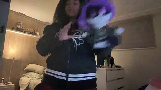 Snapshot of Piolapk chatting on December 1, 2025, 1:54 am Piolapk online show from December 1, 2025, 1:54 am