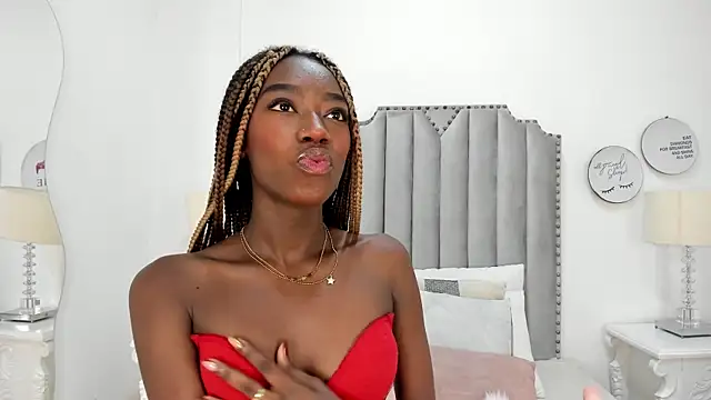 SamantaMarquez online show from September 17, 2025, 7:48 pm