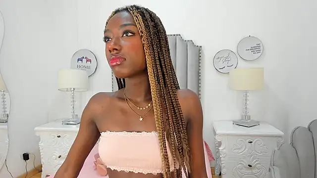 SamantaMarquez online show from September 29, 2025, 7:51 pm