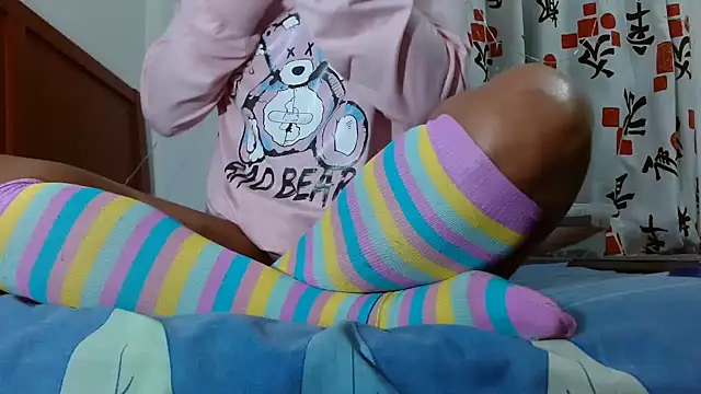 FresitaSquirt24 online show from December 1, 2025, 12:48 am