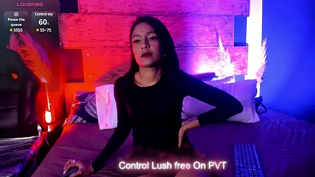 Fernanda liie  online show from March 8, 2025, 12:30 pm