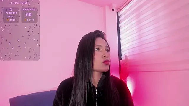 Fernanda liie  online show from June 11, 2026, 12:36 pm
