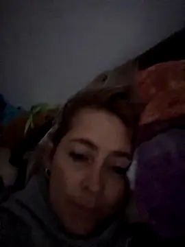 Sara Valkyri online show from November 12, 2025, 8:52 pm