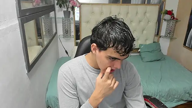 Snapshot of heiker_ chatting on September 27, 2025, 2:38 am heiker  online show from September 27, 2025, 2:38 am