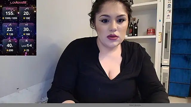 Layla- online show from December 2, 2024, 6:32 pm
