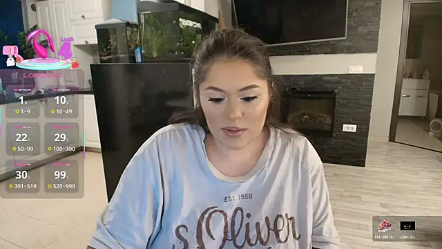 Snapshot of Layla- chatting on November 5, 2025, 11:10 am Layla- online show from November 5, 2025, 11:10 am