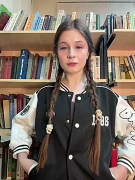 Snapshot of melicious_ chatting on January 7, 2026, 5:54 am melicious online show from January 7, 2026, 5:54 am