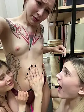 Snapshot of melicious_ chatting on March 8, 2026, 7:39 pm melicious online show from March 8, 2026, 7:39 pm