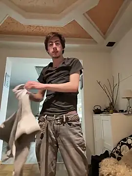 xy monkeyBigCock online show from April 16, 2026, 11:18 pm