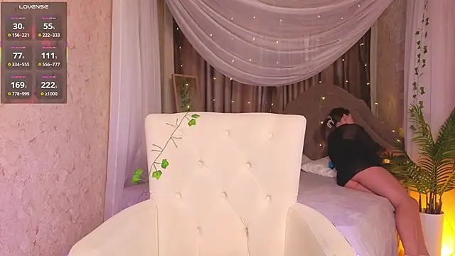 meow mellie online show from September 18, 2025, 2:02 am