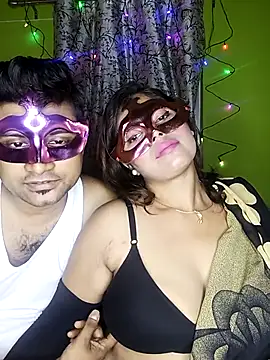 Snapshot of Exotic_couple_38 chatting on November 1, 2025, 6:54 pm Exotic couple 38 online show from November 1, 2025, 6:54 pm