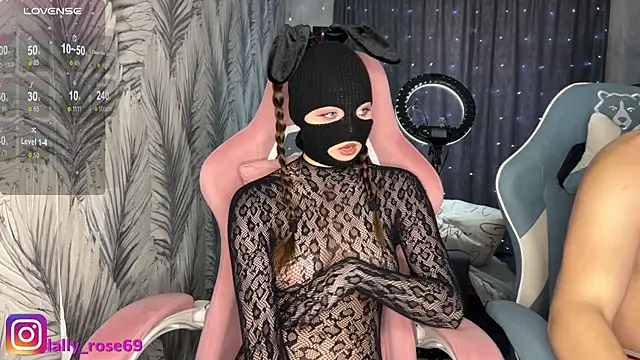 Snapshot of LallyRose69 chatting on May 6, 2026, 7:46 am LallyRose69 online show from May 6, 2026, 7:46 am