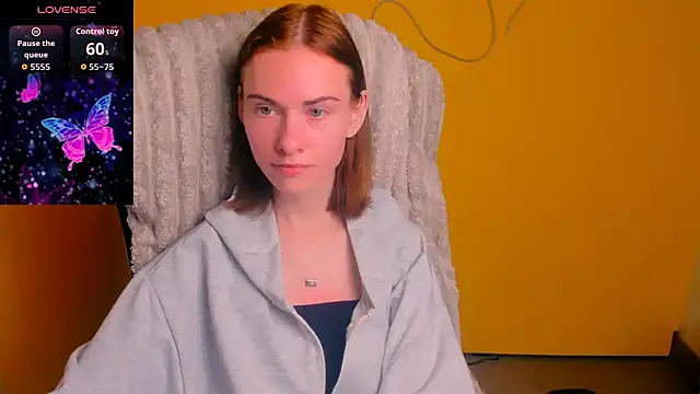 Snapshot of Fiona_Night chatting on March 23, 2026, 12:20 pm Fiona Night online show from March 23, 2026, 12:20 pm