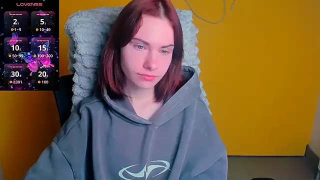 Snapshot of Fiona_Night chatting on April 16, 2026, 5:08 am Fiona Night online show from April 16, 2026, 5:08 am
