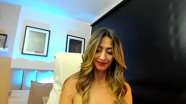 spicy lover1 online show from March 18, 2025, 3:10 pm