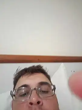 Snapshot of Edsonborges123 chatting on September 23, 2025, 8:45 pm Edsonborges123 online show from September 23, 2025, 8:45 pm