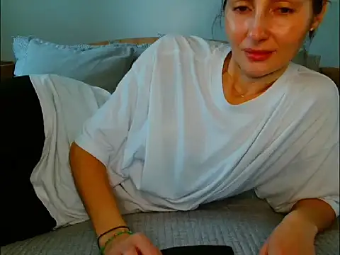 Irina9793 online show from May 12, 2026, 5:59 am