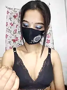 Snapshot of Orna-1 chatting on September 19, 2025, 7:47 pm Orna-1 online show from September 19, 2025, 7:47 pm