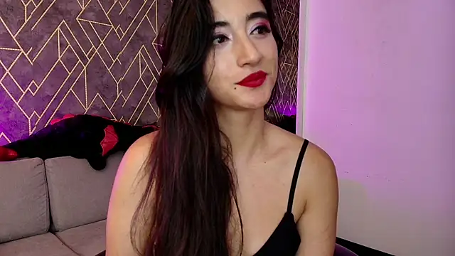 Snapshot of Tahara_Romanov chatting on April 15, 2026, 7:58 pm Tahara Romanov online show from April 15, 2026, 7:58 pm