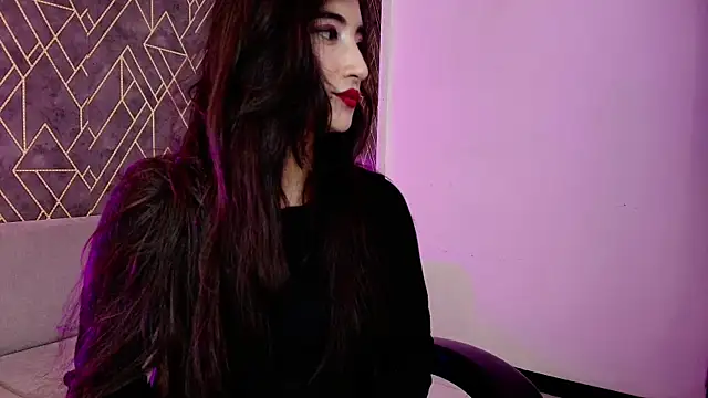 Snapshot of Tahara_Romanov chatting on April 16, 2026, 4:41 pm Tahara Romanov online show from April 16, 2026, 4:41 pm