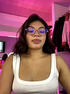  Camilaaa  online show from September 11, 2025, 6:30 pm