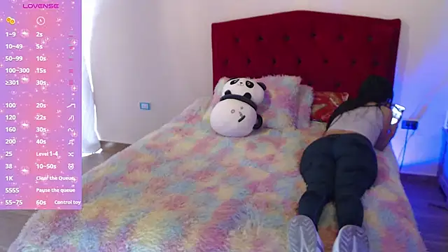 Saray honey04 online show from September 25, 2025, 8:12 pm