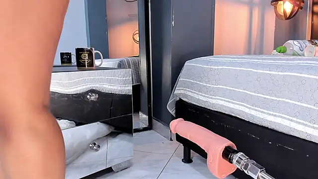 Melissa 23  online show from November 3, 2025, 12:06 pm