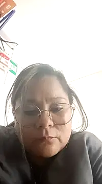lia-taylor33 online show from March 13, 2025, 9:26 pm