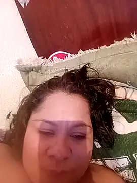 lia-taylor33 online show from September 18, 2025, 1:40 am