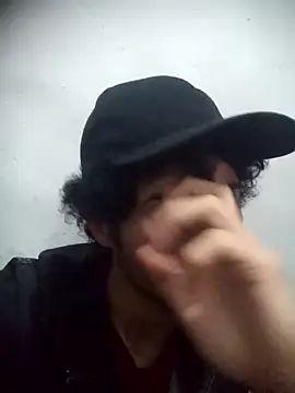 Snapshot of John_los666_hot chatting on March 31, 2026, 10:32 pm John los666 hot online show from March 31, 2026, 10:32 pm