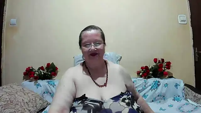 SingleMILF online show from May 13, 2026, 3:53 pm