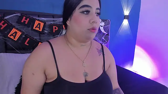 DANESKA HILLER online show from October 30, 2025, 7:25 pm