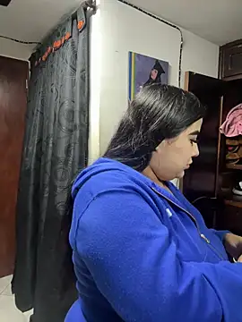 DANESKA HILLER online show from November 14, 2025, 6:50 pm